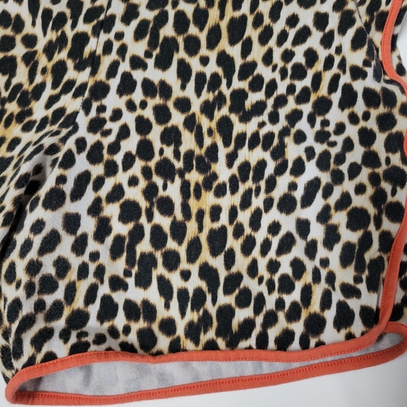 Torrid Leopard Print Shorts Size 2 - Picture 3 of 4